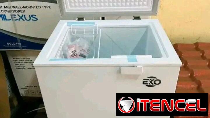 *Nevera EKO de 3.5 pies³*  *Tienen luz y cerradura*  – Precio: 185 USD