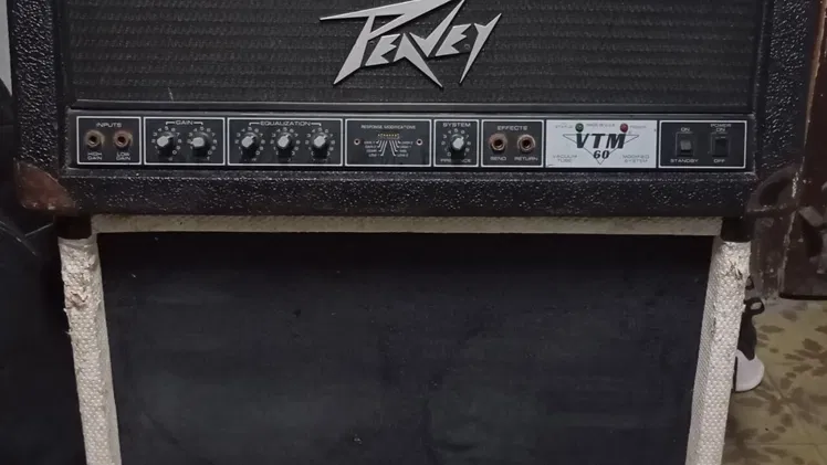 Amplificador de Guitarra Peavey VTM 60 (Vintage Tube Modified Series)