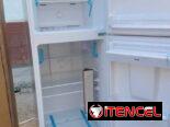 Refrigerador marca premium de 11.7 pies con dispensador  Congelación seca   500 USD con transporte  incluido