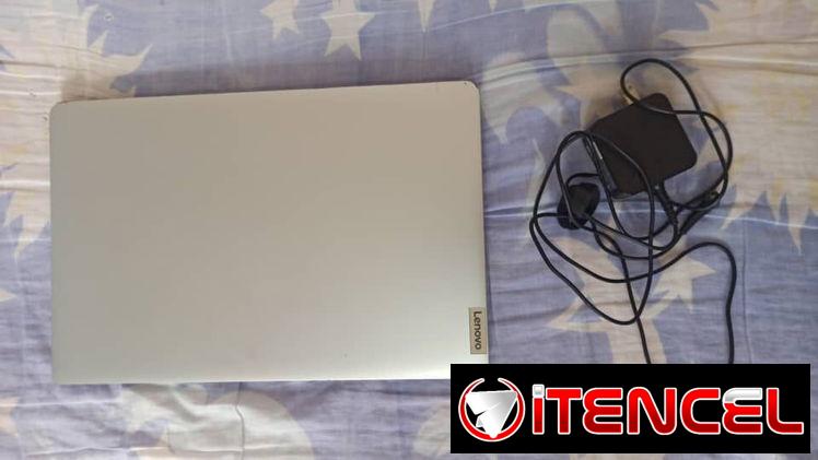 🔥REBAJA🔥 LAPTOP LENOVO i3 12ma PANTALLA TACTIL DE 15.6 PULGADAS + 8GB RAM + 240GB M2 SAMSUNG EN 250 USD O AL CAMBIO