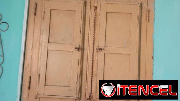🏠 Casa en venta en Regla. Es puerta de calle y placa libre