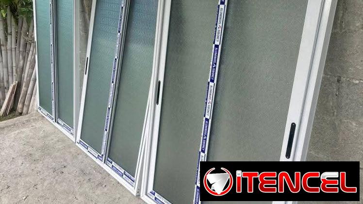 Bajos de meseta. Ventanas de corredera. Puertas. Mamparas de baños