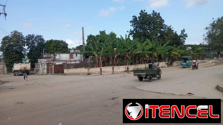 Se vende terreno en calzada de San Miguel.