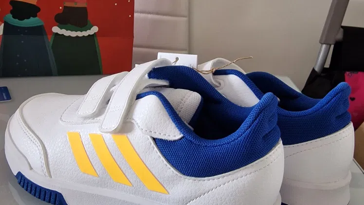 Adidas Tensaur Sport 2.0 C – ¡Estilo Deportivo y Comodidad para los Peques!