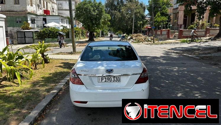 Geely Emgrand EC718 2014