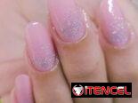 MANICURA DE CALIDAD. PRECIOS ASEQUIBLES. ARREGLO DE UÑAS CON POLYGEL Y RUBBER BASE