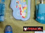 Biberones engomados 4 y 8 onz y tetes de miel