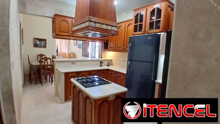 Renta Alojamiento o Negocio Casa independiente Playa 800usd 53582376