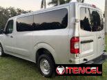 Minivan Nissan