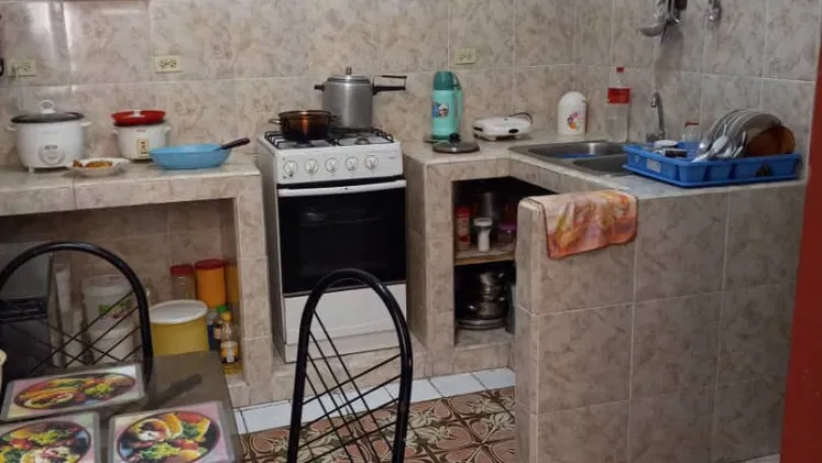 Apto por piso de 3 cuarto llegar y vivir se vende vacío