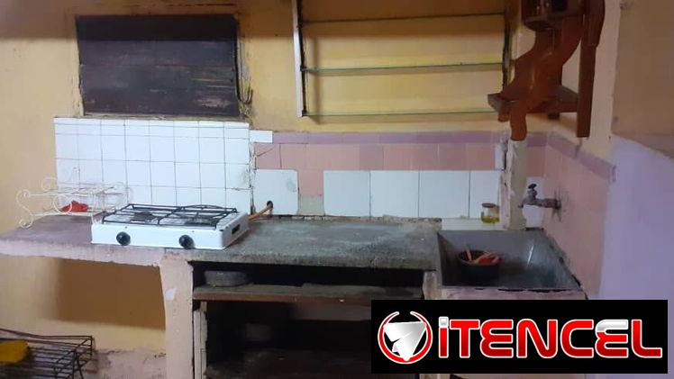 SE VENDE CASA EN LUYANO