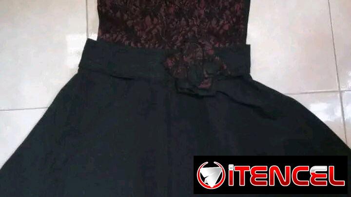 Vestido de tornaboda nuevo talla L 6000 cup