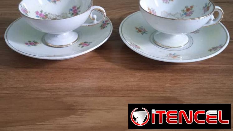 Tazas de porcelana europea. 58943104