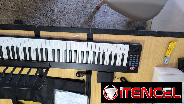 Piano digital de 88 teclas