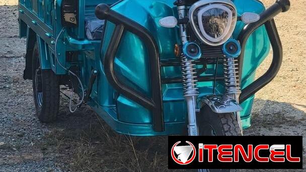VENTA POR CANTIDAD •Triciclo Viento Rápido con Extensor  de rango de 4500W contebedor com 56 triciclos   *ES UN SOLO CON