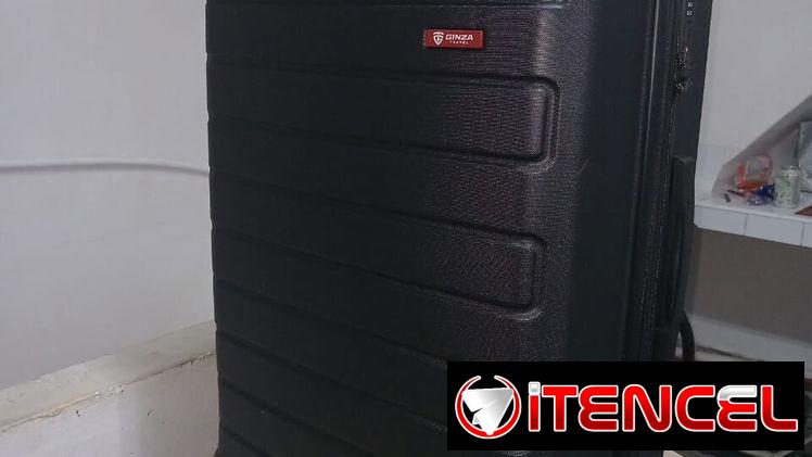 Maletas de 28 ”  Color : Champán, Negra y Azul Precio:65 USD