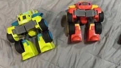 CONJUNTOS DE PERSONAJES TEMÁTICOS Y TRANSFORMABLES DE MONSTER MACHINE.