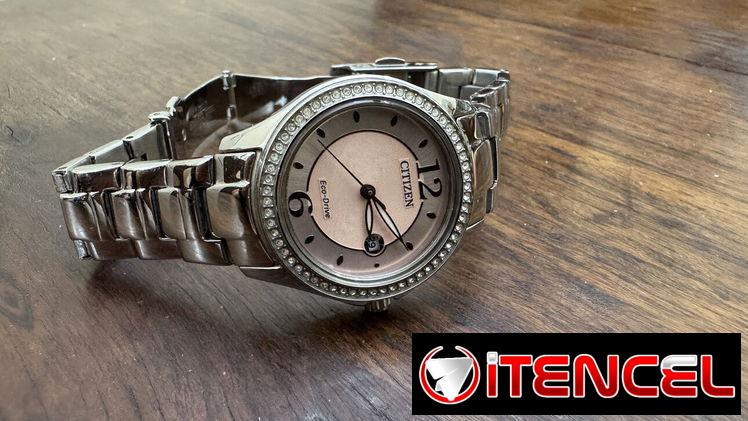 Hermoso Reloj mujer citizen eco drive fe1140