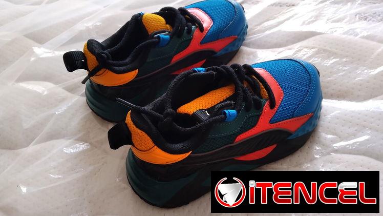 Ropa y zapatos para niños