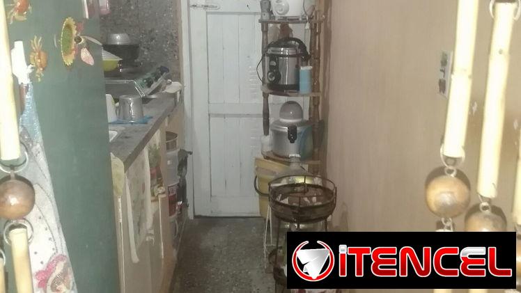 Vendo o permuto apartamento en Alamar, Enrejado zona 25 en un 4to.piso Consta de 2/4,Sala/Comedor/ Whatsap 58200460