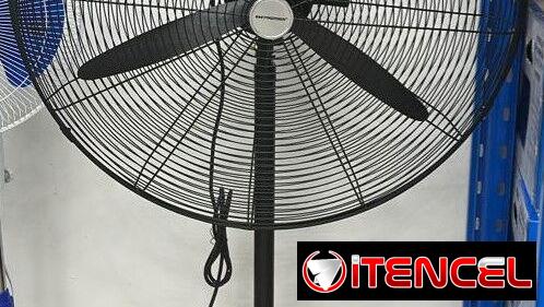 Venta Ventilador de pedestal y pared Premier 30″ 160W mensajería incluida