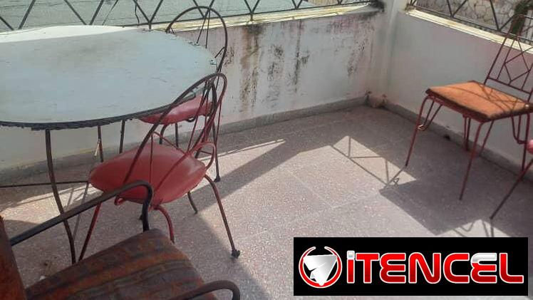 #87- 🏡*EN VENTA BIPLANTA  GUABABACOA RPTO NARANJO*  😎*LA PARTE DE ABAJO CONSTA DE:*  PORTAL  SALA 2/4  1 GRANDE Y OTRO