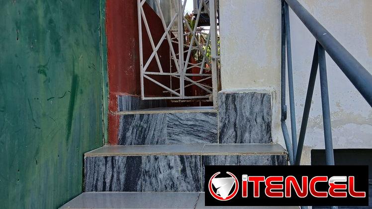 Renta por noche 8500cup y por horas y por meses  Playa 11y82 53592376