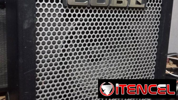 Amplificador de Guitarra Roland CUBE-20GX