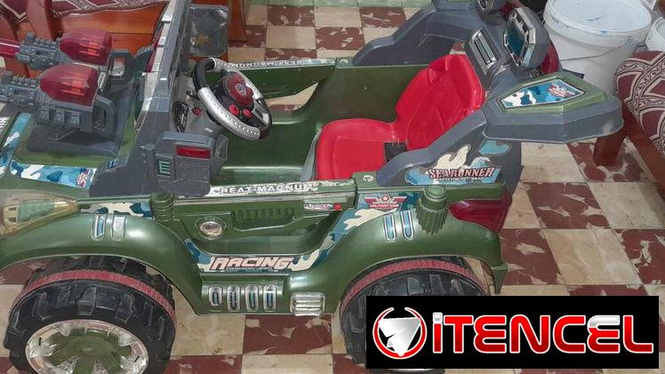 Carrito electrico tipo jeep militar, grande con control remoto y dos baterías de repuesto