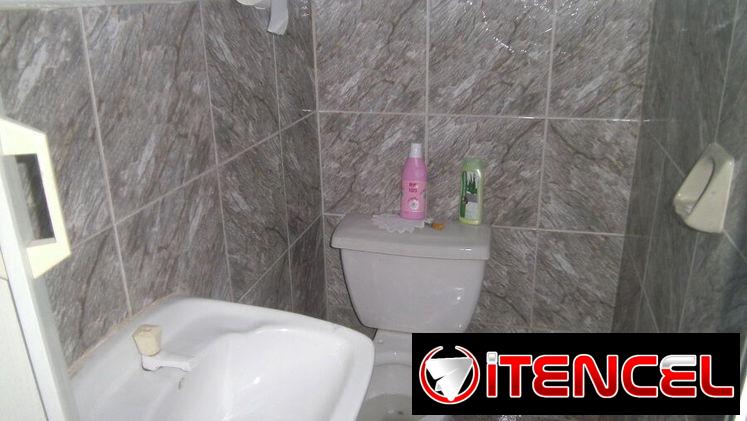 100 USD ALQUILER DE APTO INDEPENDIENTE EN PLAYA 1/4.