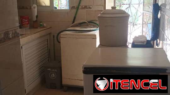 Venta casa placa libre y patio 2 cuartos Playa 25mil 53582376