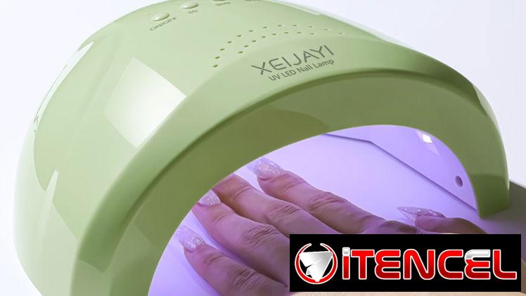 Productos de uñas y para el cabello.