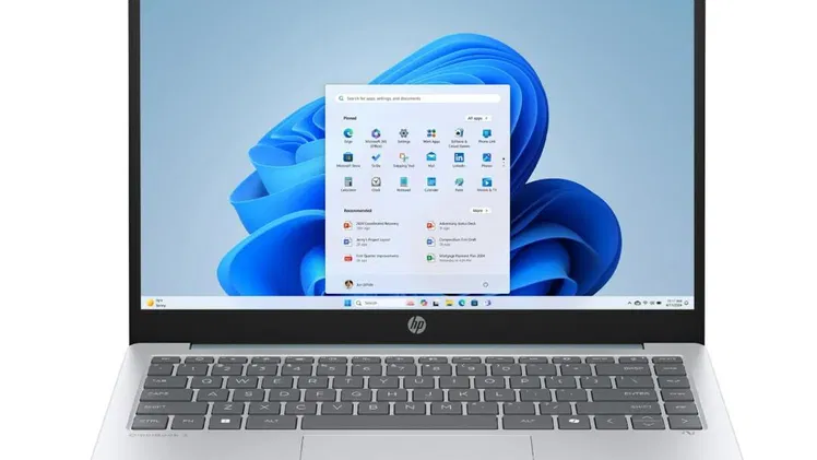 310USD Laptop HP (AMD) nueva en su caja