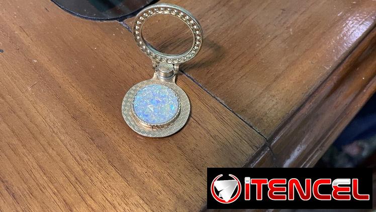 Tengo estos sujetadores para su móvil, evite las caídas accidentales!