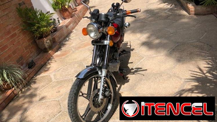 C VENDE MOTO SUZUKI GN 125. EN 2500 USD. INTERESADOS CONTACTAR POR WHATSAPP