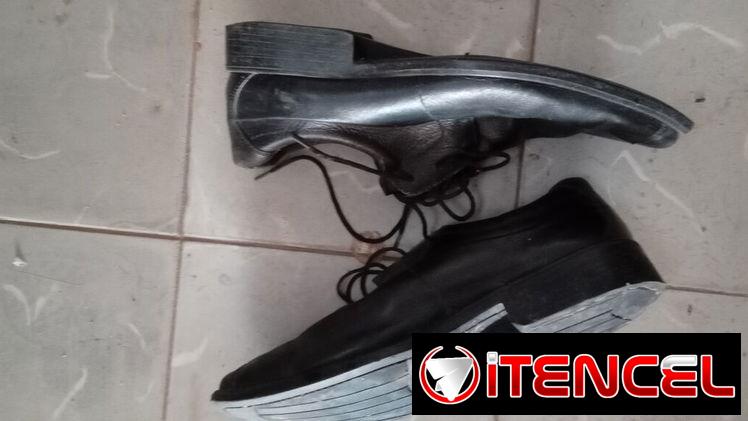 Zapatos de piel negros para uso formal,  de hombre. Número 43, mejor probarselos