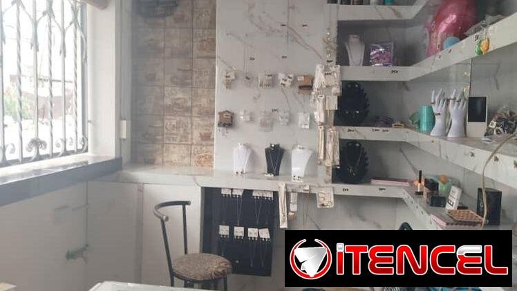 Permuto por casa de 3 cuartos o 2 aptos de 1 y 2 cuartos