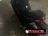 Vendo moto eléctrica racing batería michosuki haciendo 80 km por carga papeles en regla en  2500 usd interesados llamar