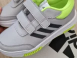 Adidas Tensaur Sport 2.0 C – ¡Comodidad y Estilo con Detalles que Destacan!