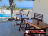 Casa en la playa con piscina en Guanabo