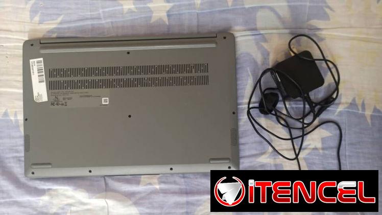 🔥REBAJA🔥 LAPTOP LENOVO i3 12ma PANTALLA TACTIL DE 15.6 PULGADAS + 8GB RAM + 240GB M2 SAMSUNG EN 250 USD O AL CAMBIO