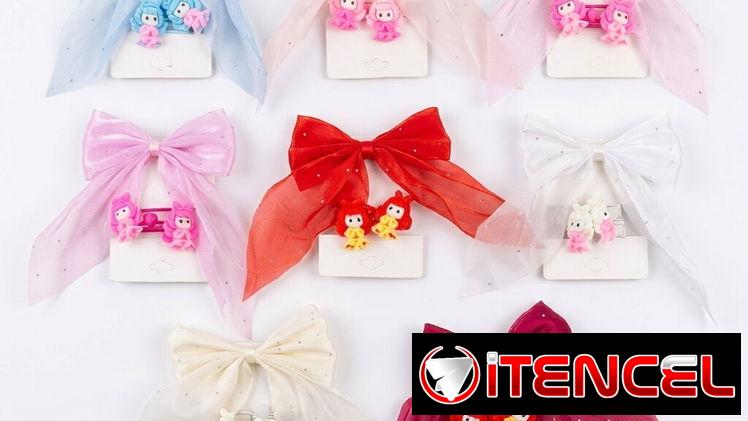 Set de lazos con felpas, coleros y pinzas. Accesorios para el cabello.