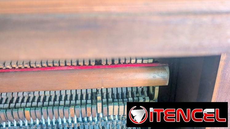 Piano Americano Sterling
