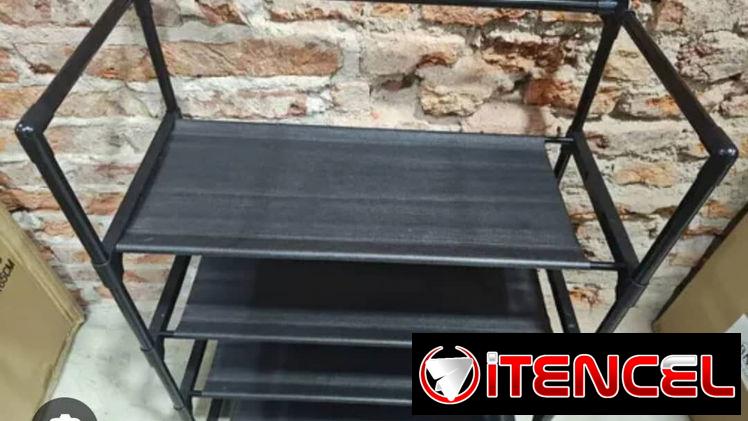 Zapatera con perchero