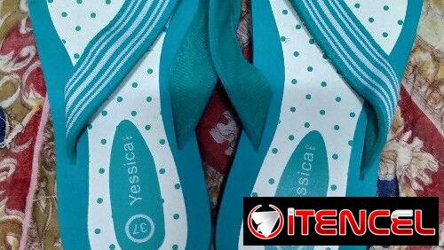 Chancletas de mujer marca francesa Yessica # 37. Nuevas