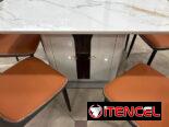 Mesa pegable y juego de comedor