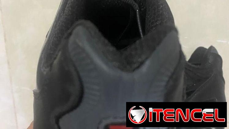 Tennis Nike Negros #41 25 USD