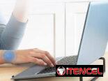 * Soporte plegable para laptop con ventilación universal