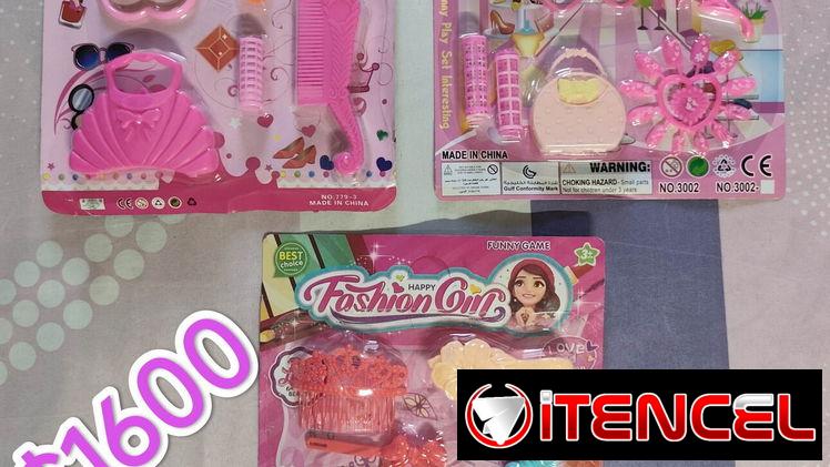 Juguetes para niños, pines para crocs, llaveros, accesorios para el pell. Etc