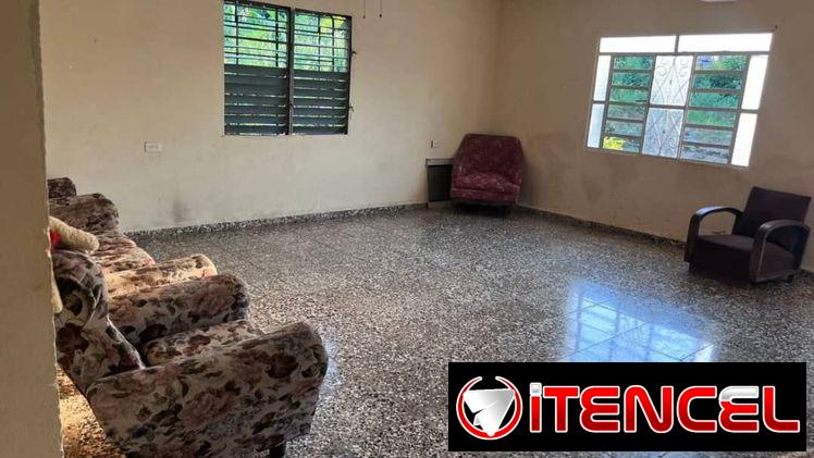 Venta de casa en Boyeros. Construida nueva, 0km